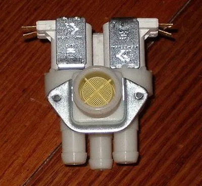 Triple Outlet 14mm Right-Angled Inlet Valve - Part # WV027