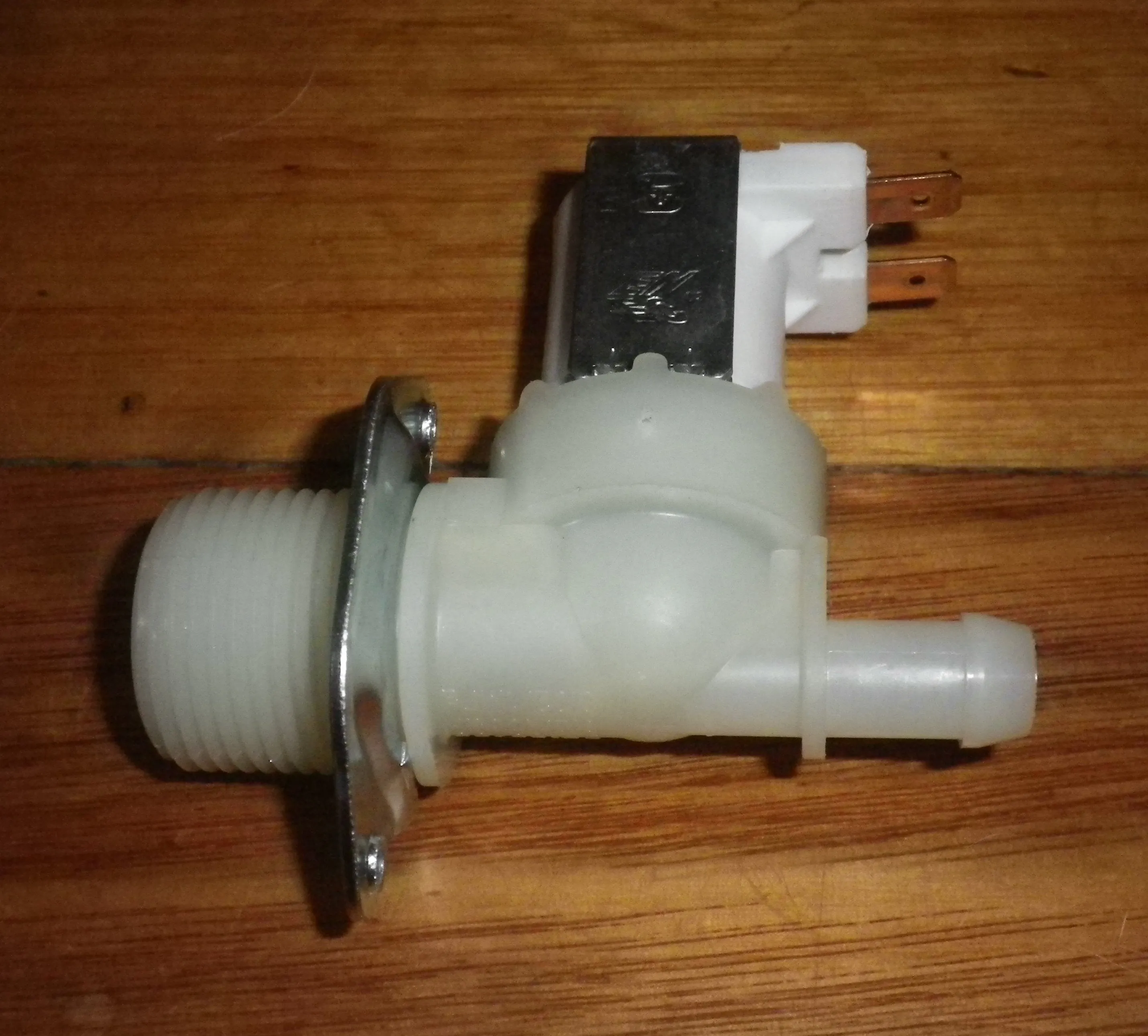 Universal 10mm Straight Inlet Valve 15ltr/min - Part No. W025W