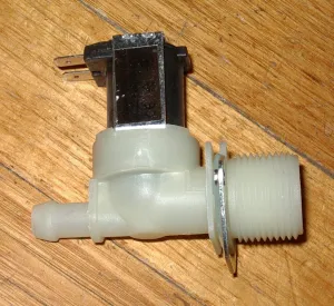Universal 10mm Straight Inlet Valve - Part No. W025