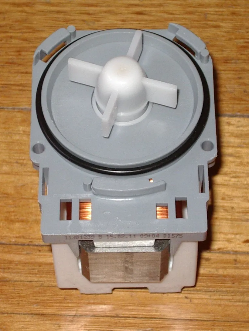 Universal Askoll Twist-On Magnetic Pump Motor Body - Part No. UNI205