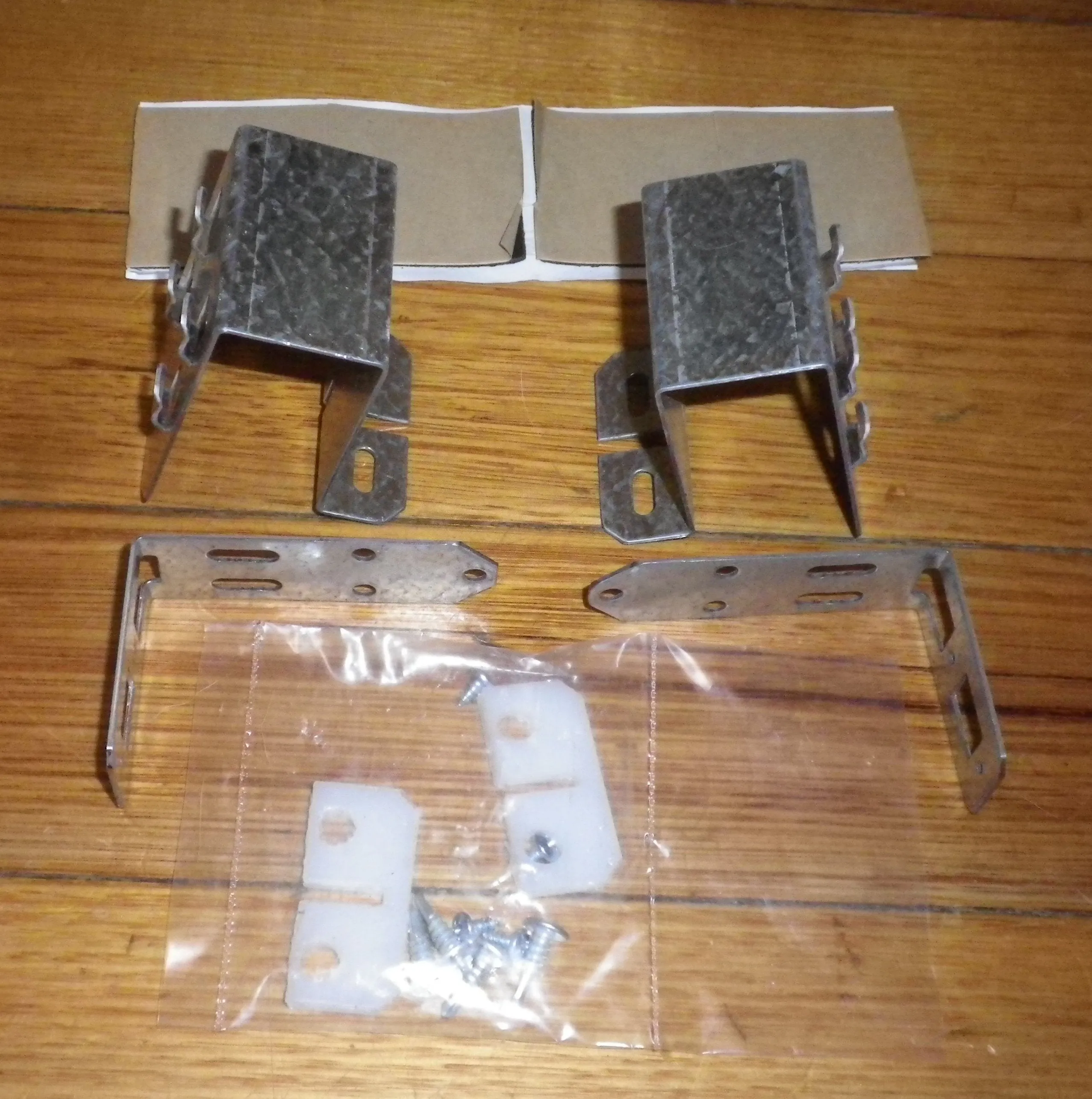 Universal Electrolux, Simpson Dryer Stacking Kit for Late Models - Part # ULX101