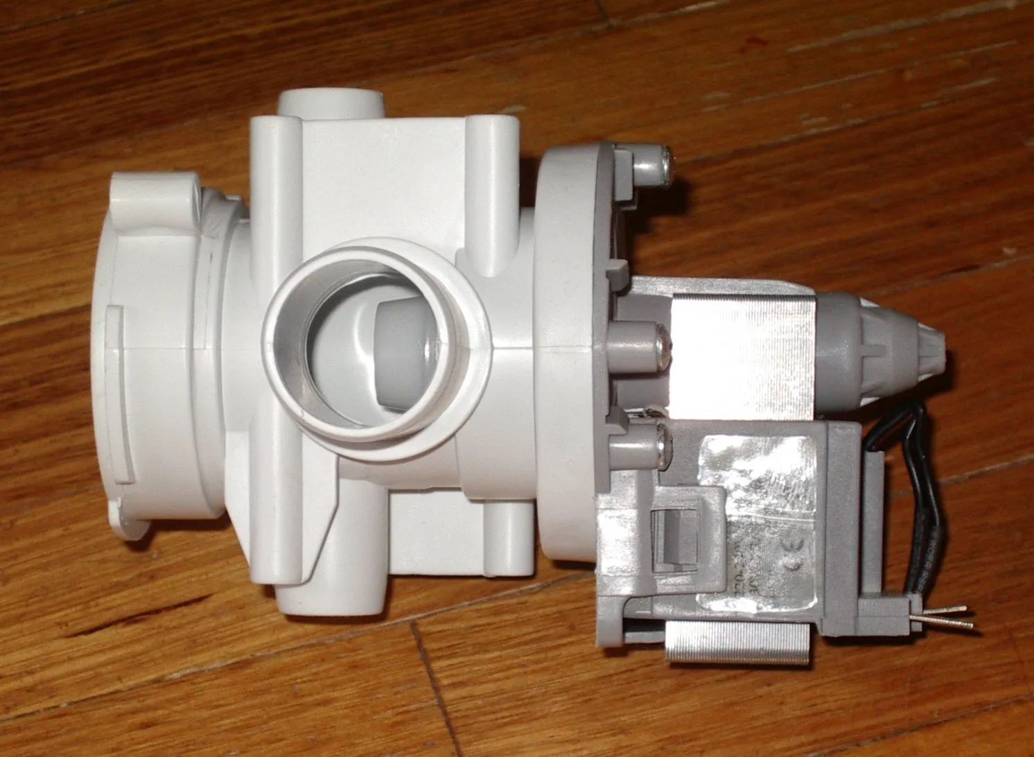 Universal Front Loader Complete Pump with Housing - Part # UNI279