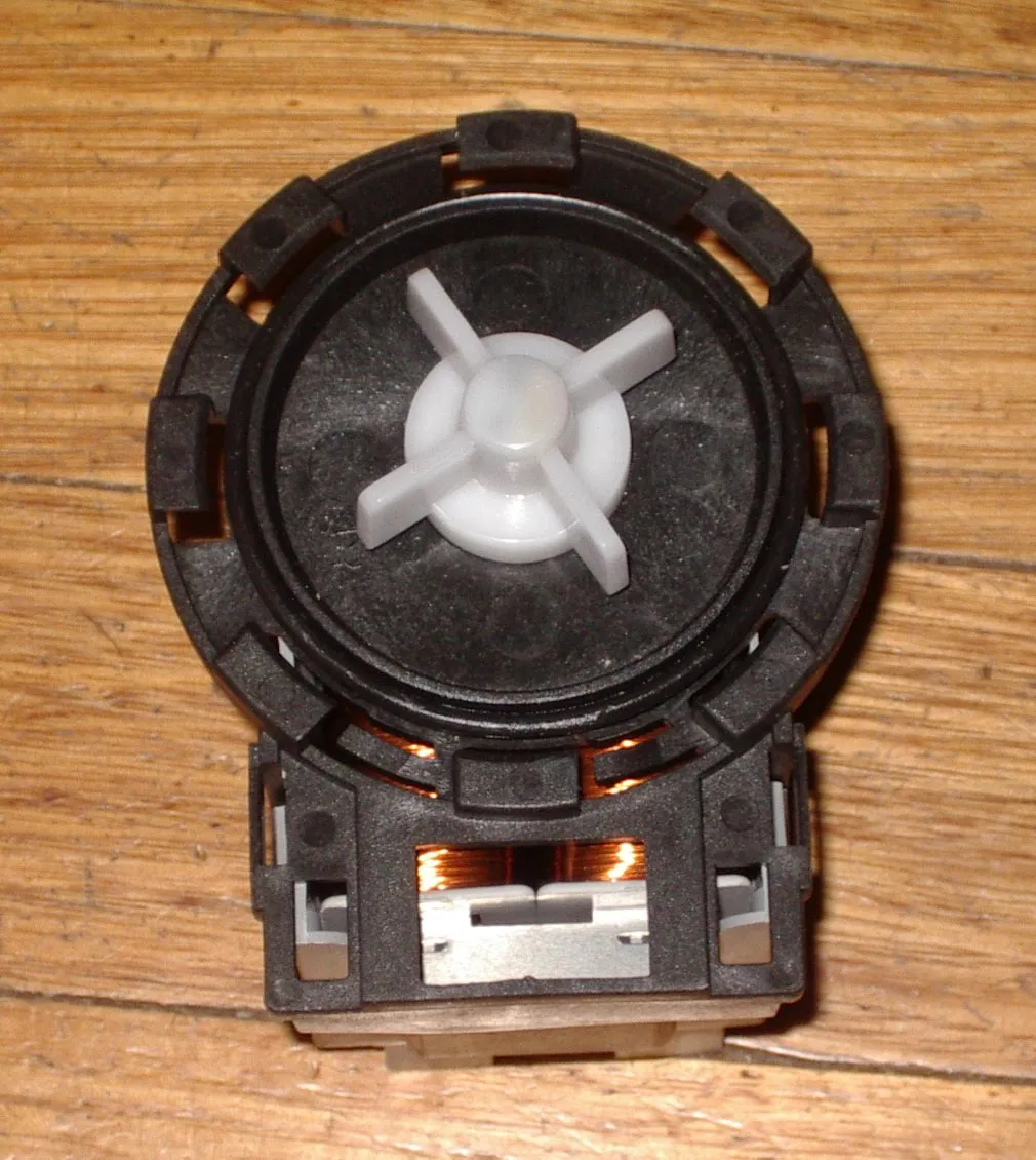 Universal Magnetic Twist-On Pump Motor Body - Part No. UNI270