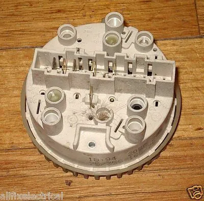 Used Whirlpool 6AWG384 Front Loader Pressure Switch - Part No. 5031-6809-5172-1