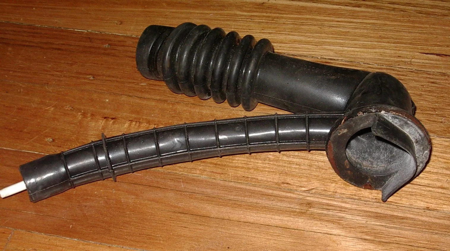 Used Whirlpool, Merloni Sump Hose - Part # 402010500
