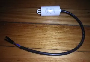 Westinghouse 3uF 400Volt Motor Run Capacitor w Wires & Clip - Part # 811945603