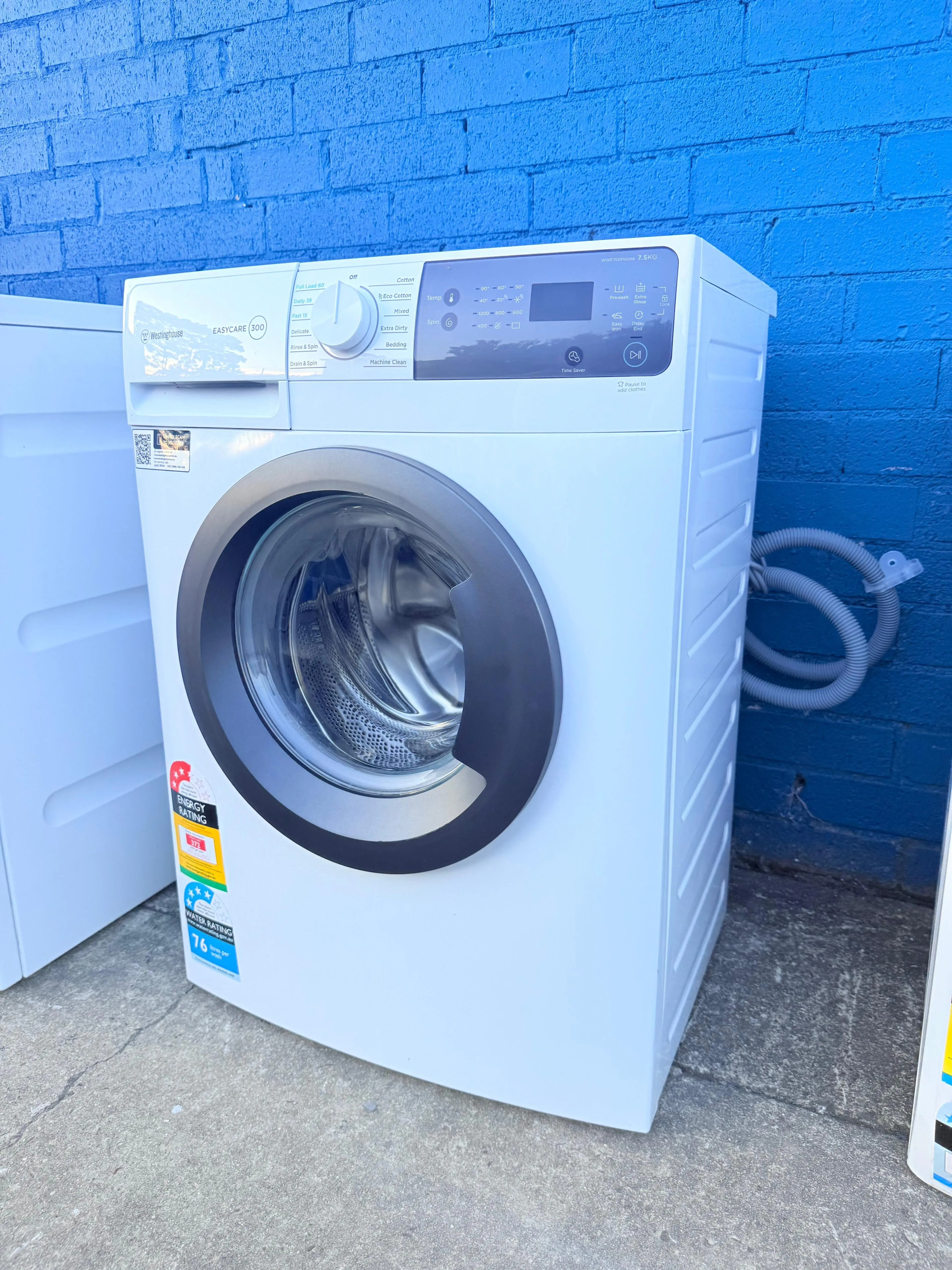 **WESTINGHOUSE 7.5KGS FRONT LOADER WASHING MACHINE**