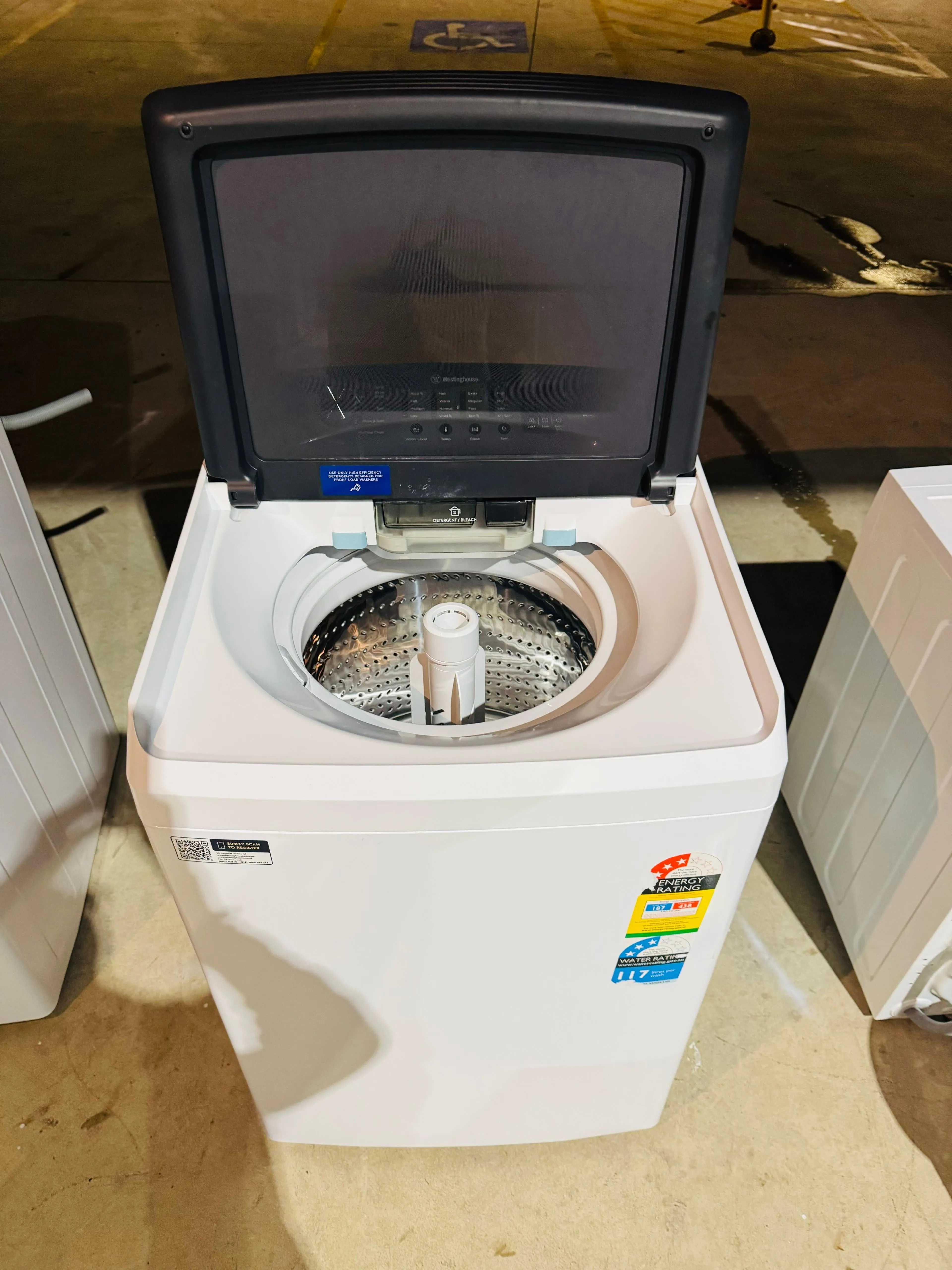 **WESTINGHOUSE 8 KGS TOP LOADER WASHING MACHINE**