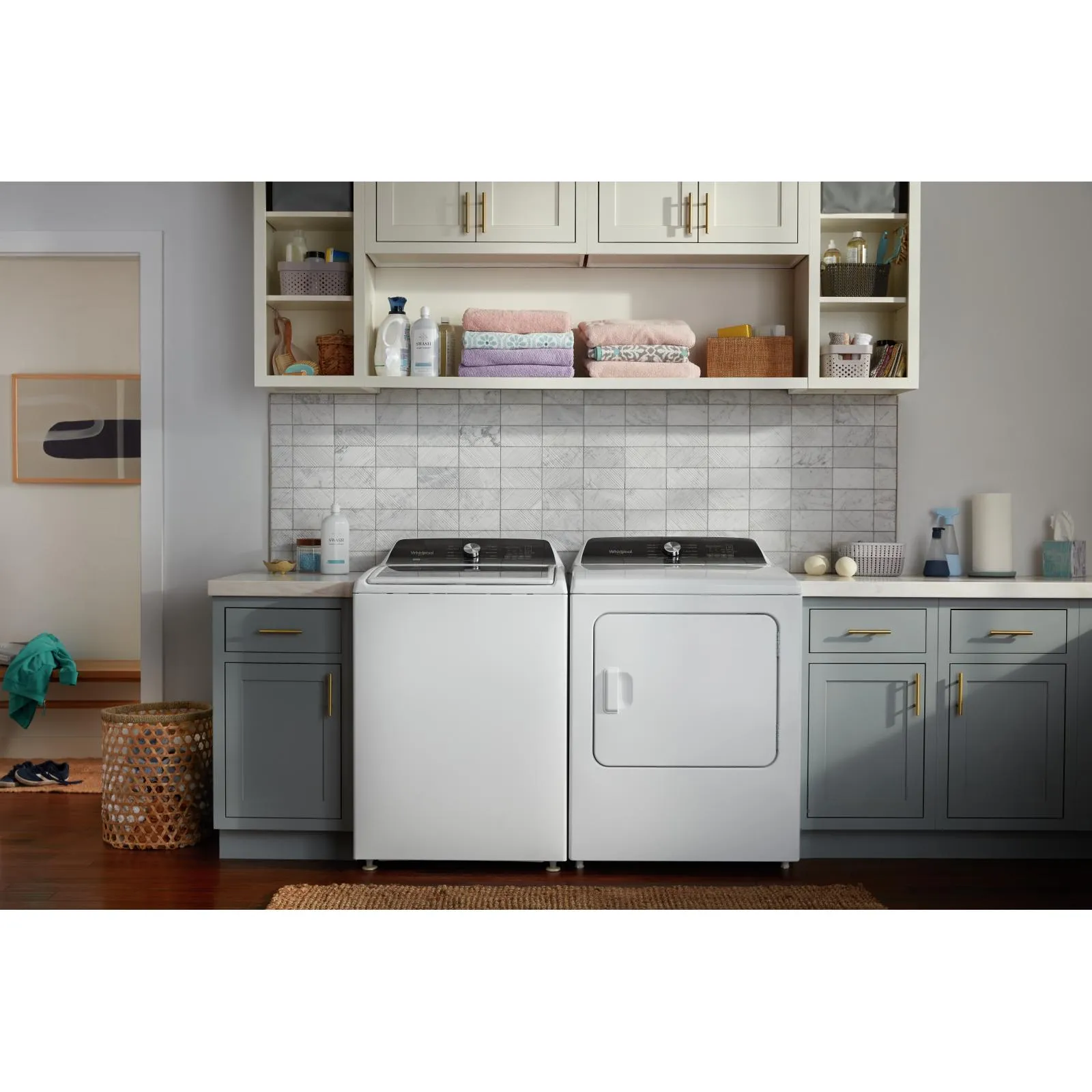 Whirlpool 5.4 cu. ft Top Loading Washer with Removable Agitator WTW5057LW