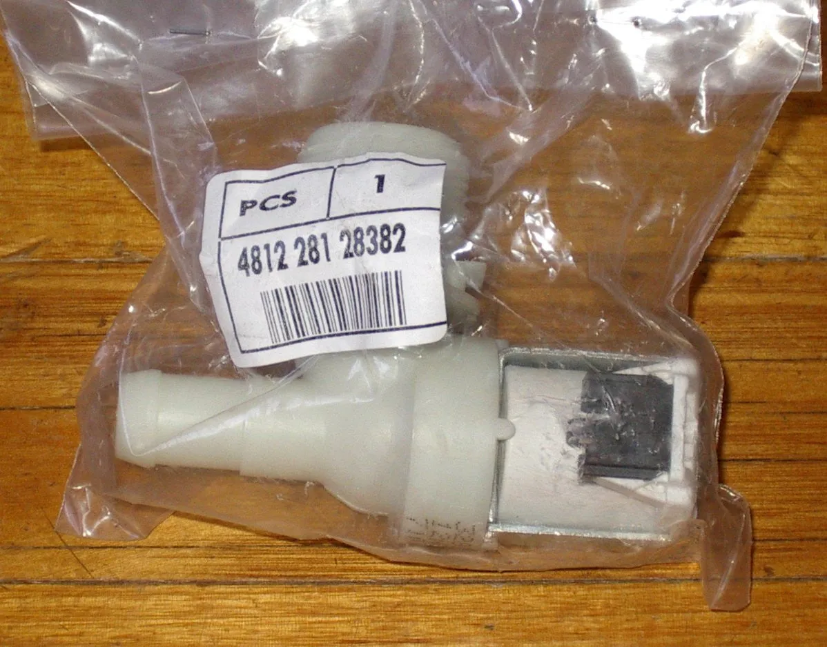 Whirlpool Genuine 13mm Right-Angled Inlet Valve - Part # 481228128382