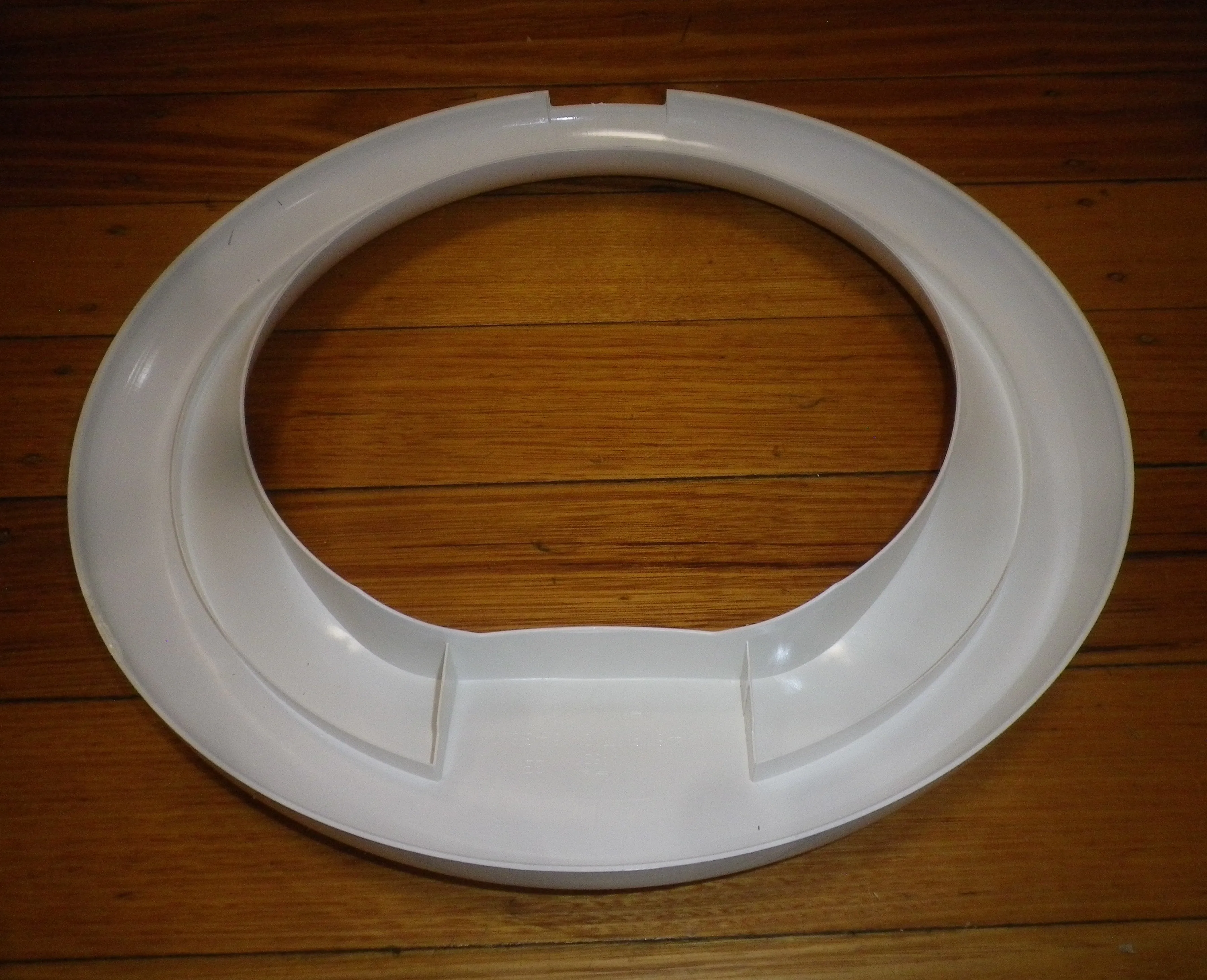 Whirlpool, Indesit Front Loading Washer Outer Door Moulding - Part # 461971064381