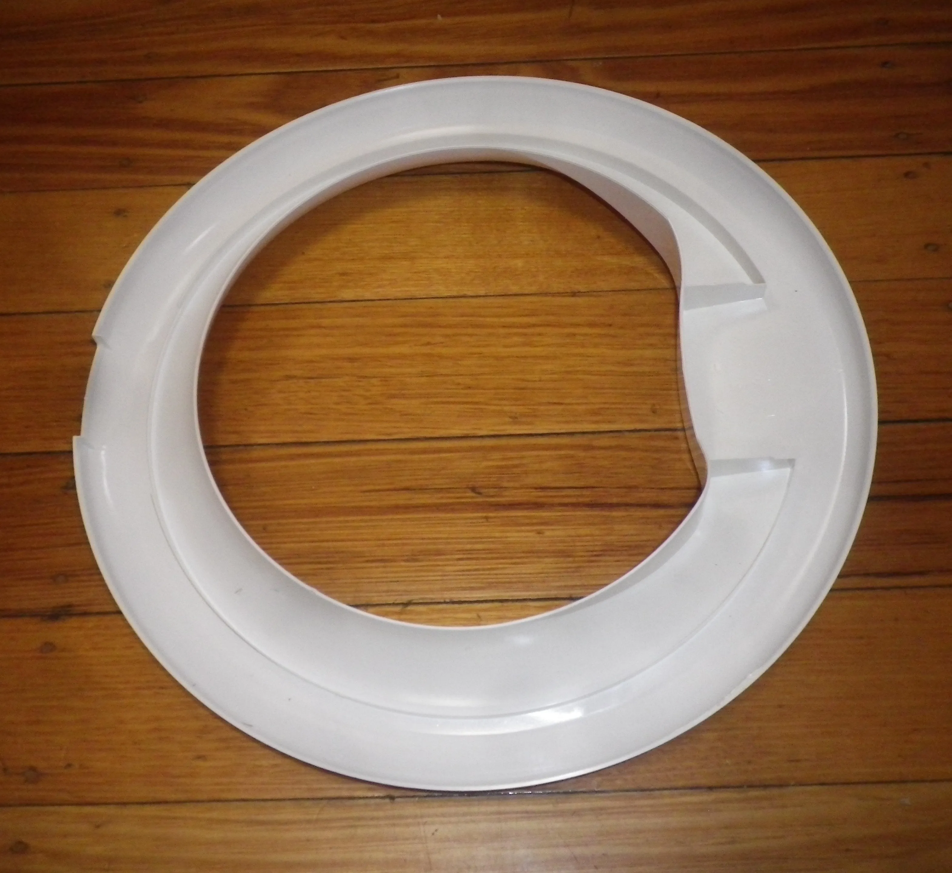 Whirlpool, Indesit Front Loading Washer Outer Door Moulding - Part # 461971064381