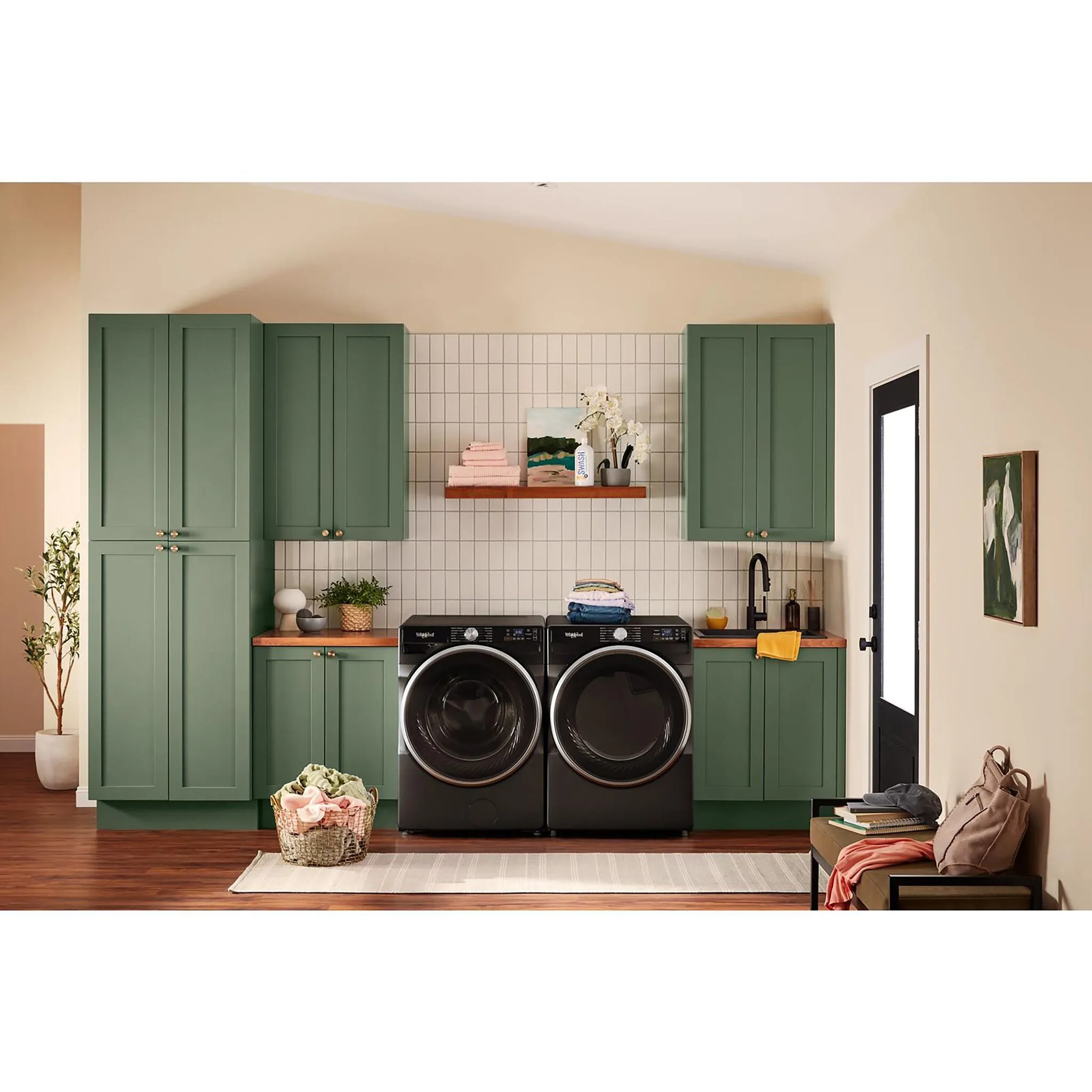 Whirlpool Volcano Black Front-Load Washer with FreshFlow Vent System (5.2 Cu.Ft.) - WFW5720RU