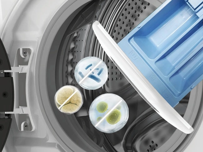 Whirlpool WWPB485602GW 8.5kg SteamCare Front Load Washer Dryer